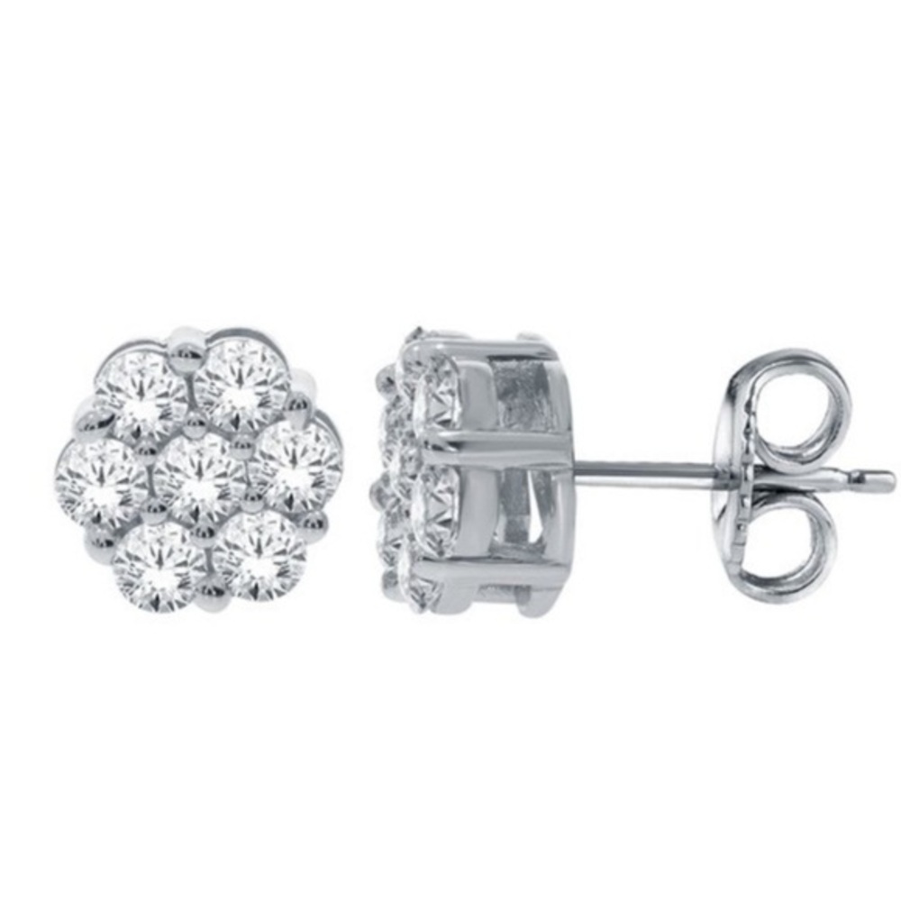 0.25 CT 10k White Gold Lab Diamond Flower Stud Earrings